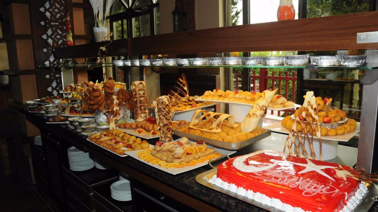 Noxinn Club Hotel โคนัคคลึ ภายนอก รูปภาพ