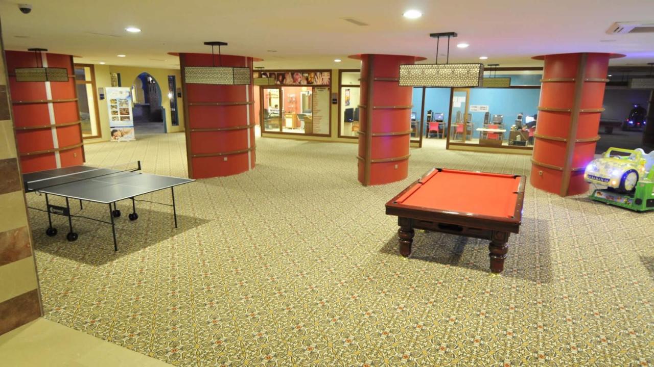 Noxinn Club Hotel โคนัคคลึ ภายนอก รูปภาพ