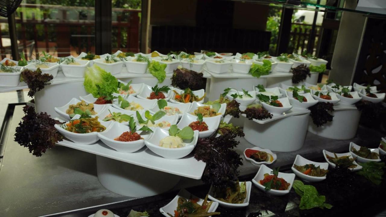 Noxinn Club Hotel โคนัคคลึ ภายนอก รูปภาพ